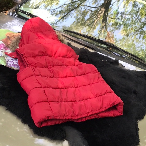 Aeropostale Red Zip Up Puffer Vest Removable Faux Fur Hat Hood Hoodie Small S - Picture 13 of 16